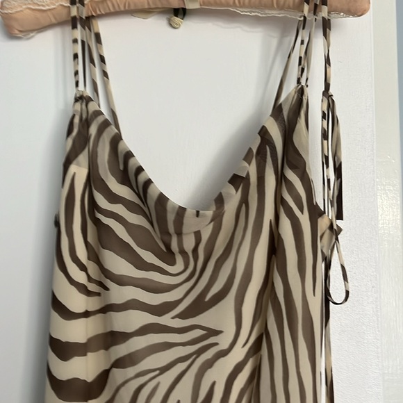 Beautiful Summer Dress, Banana Republic, Size 8, Tan, Brown Shades - Picture 3 of 6